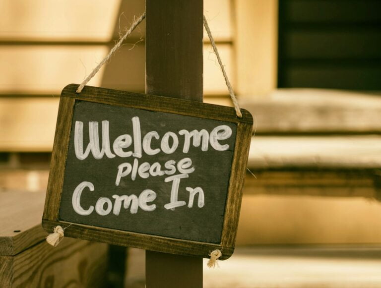 welcome signage on focus photography-creating an effective welcome email