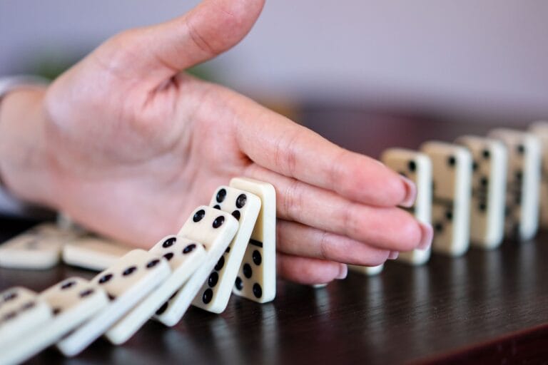 dominoes, game, block, free wallpaper, cool backgrounds, risk, wallpaper 4k, wallpaper hd, success, free background, business, mac wallpaper, action, laptop wallpaper, play, balance, black, fall, background, windows wallpaper, desktop backgrounds, stop, beautiful wallpaper, full hd wallpaper, activity, hd wallpaper, 4k wallpaper, email list building mistakes